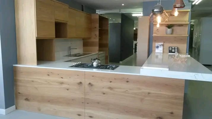Custom oak kitchen built by Frankwood
